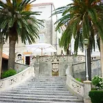 Affittacamere Old Town Vitaic 3*