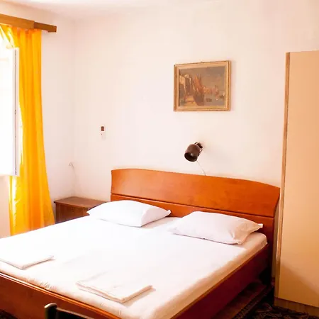 Old Town Vitaic 3*