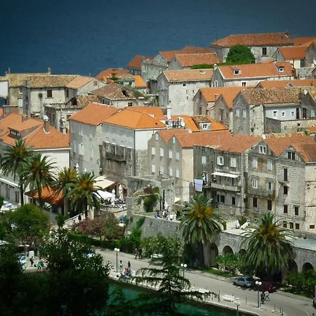 Old Town Vitaic 3*