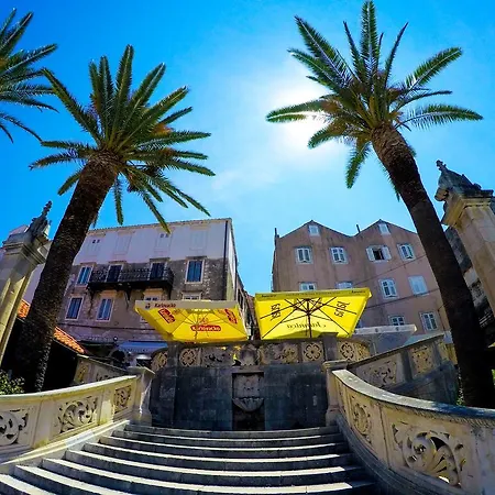 Old Town Vitaic