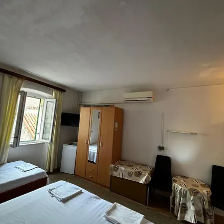 Old Town Vitaic Vendégház 3*