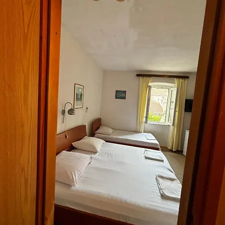 Vendégház Old Town Vitaic 3*