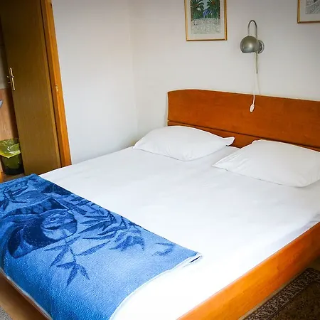 Old Town Vitaic Vendégház 3*