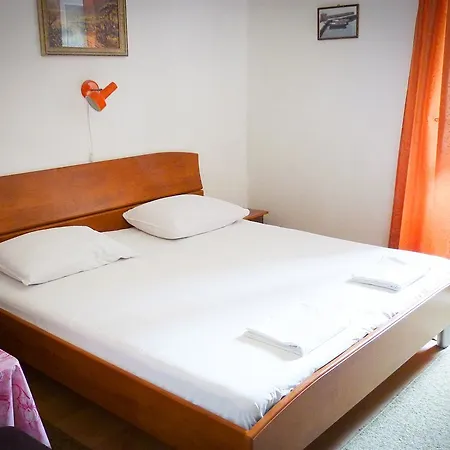 Old Town Vitaic Vendégház 3*