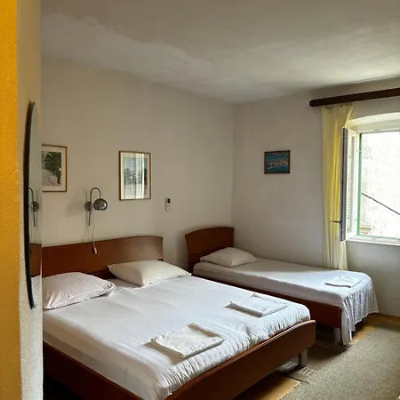 Old Town Vitaic 3* كورتْشولا