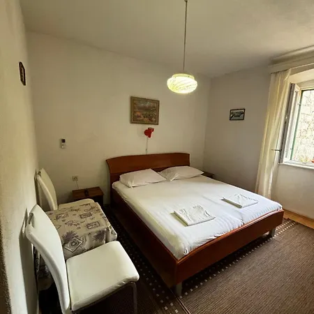 Old Town Vitaic 3* קורצולה